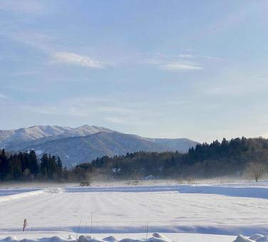 雪と山 冬,雪,山の写真素材