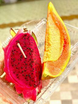 ドランゴンフルーツとパパイヤの写真素材 ドランゴンフルーツ,パパイヤ,フルーツの写真素材