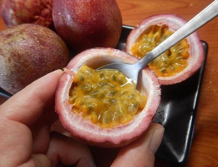 パッションフルーツ パッションフルーツの写真