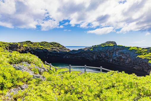 沖縄県宮古島　通り池 沖縄,宮古島,通り池の写真素材
