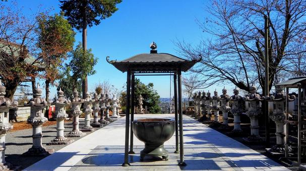 秋の飯山観音・秋晴れの境内（厚木市） 秋,あつぎ飯山温泉郷,厚木市の写真素材