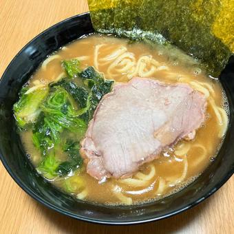 家系ラーメン 家系ラーメンの写真