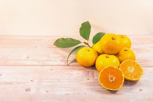 デザインされた配置のみかん デザインされた配置のみかん みかん,蜜柑,メッセージスペースの写真素材