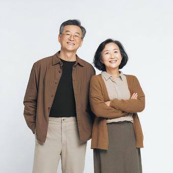 健康的なシニア世代の笑顔 健康的なシニア世代の笑顔の写真
