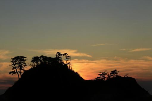 A beautiful sunset over Dogashima, JPG