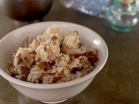 舞茸ごはん 炊き込みご飯 舞茸ごはん 炊き込みご飯の写真