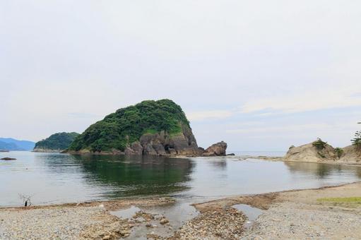昼間のかえる島 昼間のかえる島 かえる島,蛙,島の写真素材