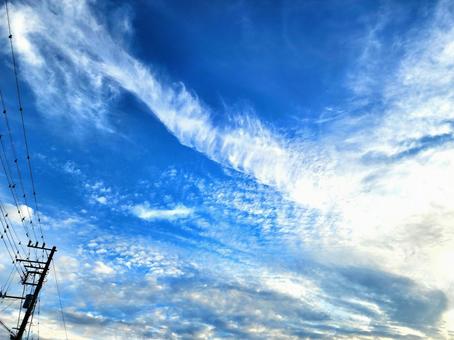ふと見上げると秋空に ふと見上げると秋空にの写真
