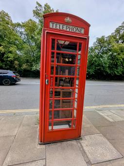 イギリスの赤い電話ボックス イギリスの赤い電話ボックスの写真