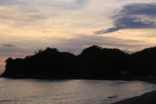 A beautiful sunset in Nishiizu, JPG