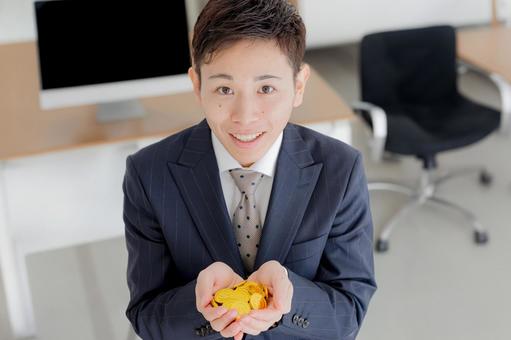 お金とビジネスマン お金とビジネスマン ビジネスマン,ボーナス,手取りの写真素材
