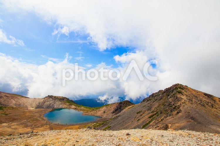 朝日岳から望む権現池 権現池,朝日岳,乗鞍岳の写真素材