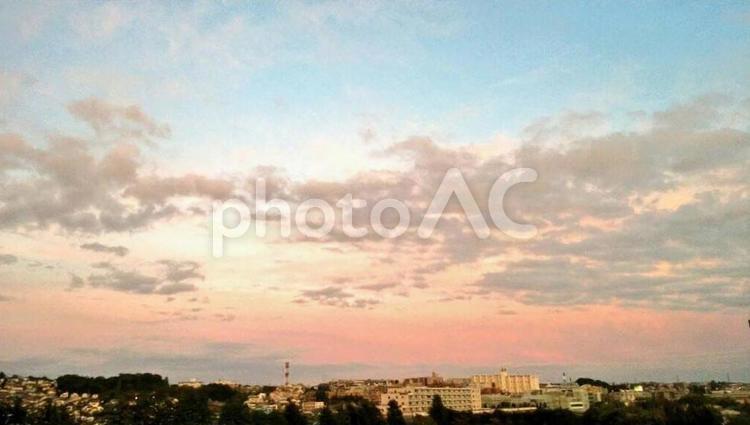 秋の夕暮れ 空,風景,自然の写真素材