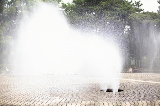 噴水 夏のイメージ 噴水 夏のイメージの写真