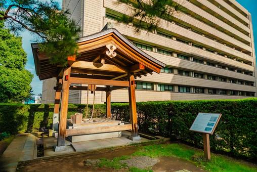 【福井】福井城跡にある福井県庁 【福井】福井城跡にある福井県庁 福井駅,福井,恐竜の写真素材