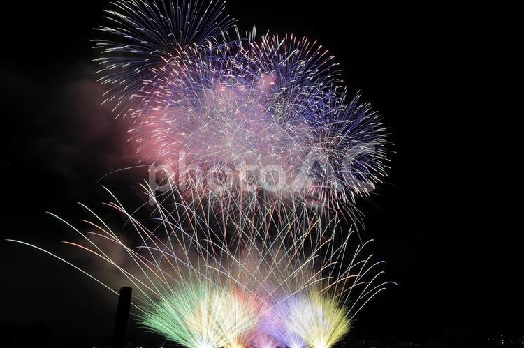 綺麗に撮れた伊勢花火_0９ 伊勢,花火,２０周年の写真素材
