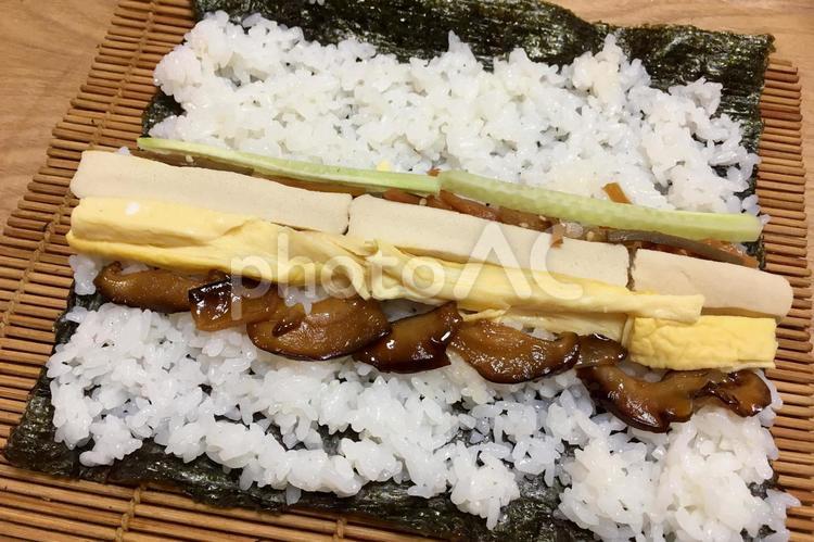 手作りの恵方巻き料理の節分イメージ 寿司,すし,鮨の写真素材