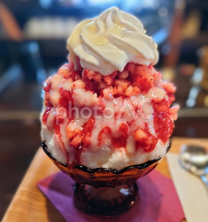 イチゴのかき氷 かき氷,いちご,氷菓子の写真素材