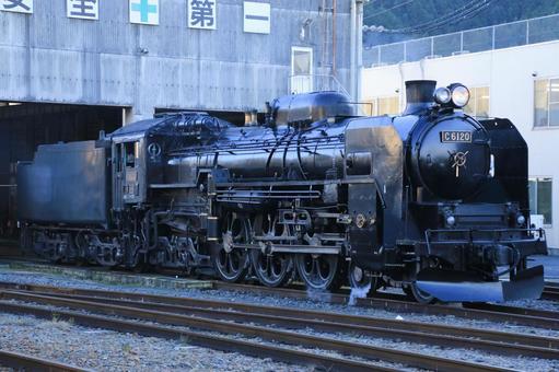 蒸気機関車C6120 蒸気機関車C6120の写真