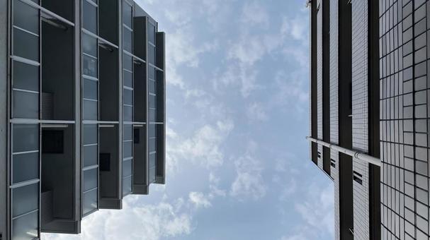 空とビル 空とビル ビル,空,マンションの写真素材
