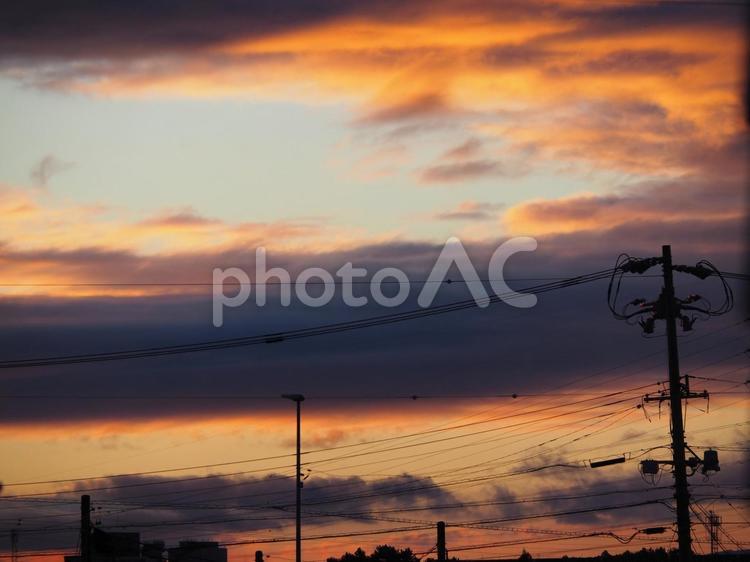 街の夕焼け風景 夕焼け,日没,たそがれの写真素材