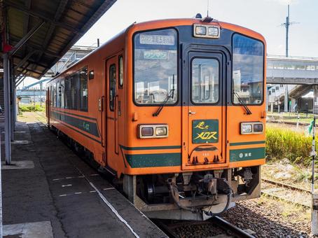 津軽鉄道津軽21形(ディーゼルカー) 津軽鉄道津軽21形(ディーゼルカー)の写真