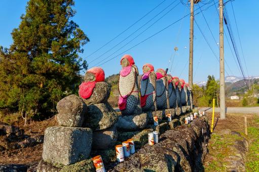 250426西大滝ダムの六地蔵 250426西大滝ダムの六地蔵の写真