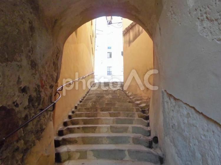 路地裏の階段 フランス,路地,路地裏の写真素材