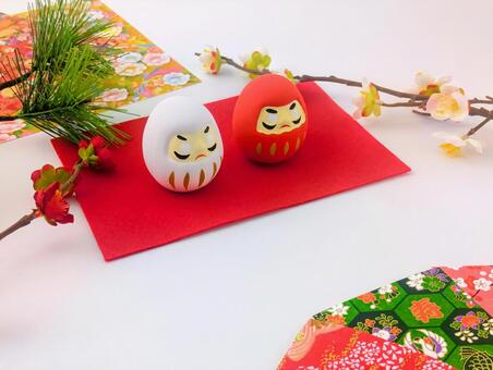 新年（お祝いに〜赤白ダルマ〜）6 お正月,年賀状,迎春の写真素材