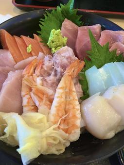 海鮮丼 海鮮丼,海鮮,マグロの写真素材