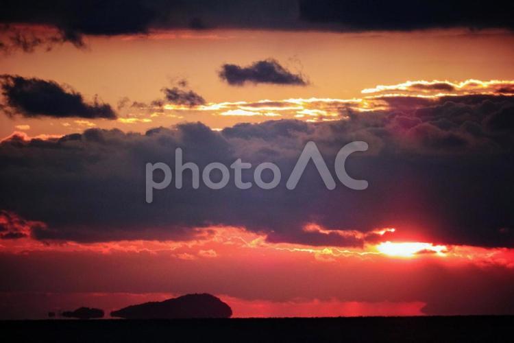 ダッシュ島の夕暮れ 日暮れ,暁,太陽の写真素材