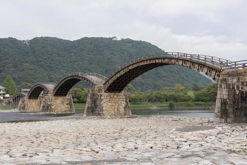 錦帯橋① 錦帯橋① 錦帯橋,橋,木造橋の写真素材