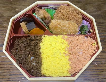 Photo, bento, box lunch, three-color lunch, 