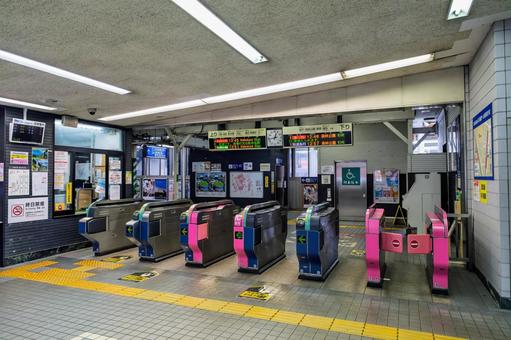 Kawagoeshi Station ticket gate, JPG Kawagoeshi Station ticket gate, JPG