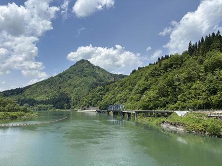 只見川と蒲生岳 只見川,蒲生岳,河の写真素材