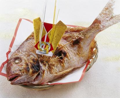 鯛の尾頭付き 鯛の尾頭付きの写真