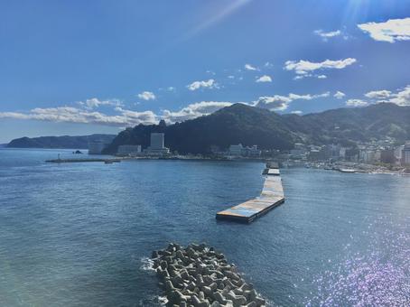 相模湾（熱海の海辺） 相模湾,熱海,観光地の写真素材