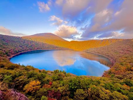 大浪の池　紅葉　 紅葉,大浪の池,登山の写真素材