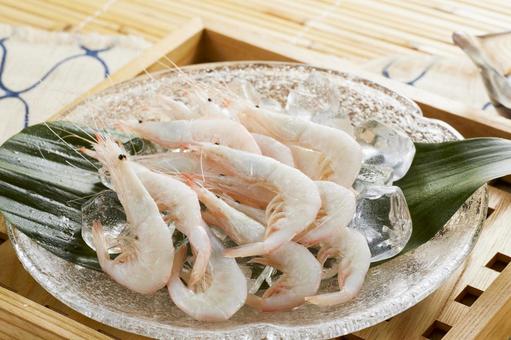 富山湾で獲れた白えびの釜揚げ 富山湾で獲れた白えびの釜揚げ 白えび,釜揚げ,富山湾の宝石の写真素材