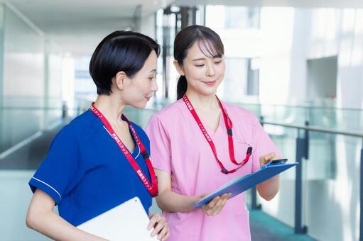 病院で働く女性の医者 病院,医者,医療の写真素材