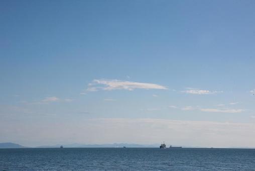 遠くまでが見渡せた海の景色 海,空,景色の写真素材