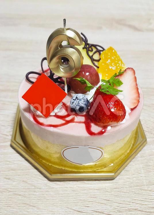 誕生日ケーキ 誕生日,誕生日ケーキ,6の写真素材