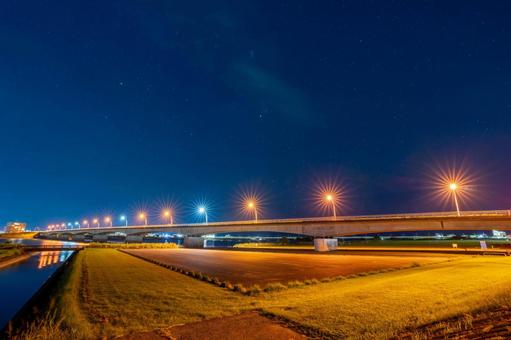 夜の赤江大橋 夜の赤江大橋 橋,赤江大橋,夜景の写真素材