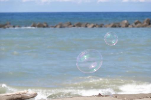 海とシャボン玉 海とシャボン玉の写真