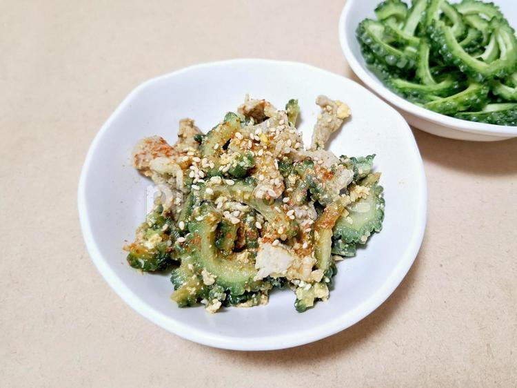 夏野菜ゴーヤと豚肉のピリ辛炒め_1 夏野菜,野菜,ゴーヤの写真素材