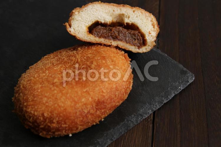 カレーパンおいしい揚げパン カレーパン,揚げパン,パンの写真素材
