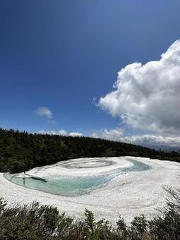 ドラゴンアイ 八幡平 岩手 池 ドラゴンアイ 八幡平 岩手 池 ドラゴンアイ,八幡平,岩手の写真素材
