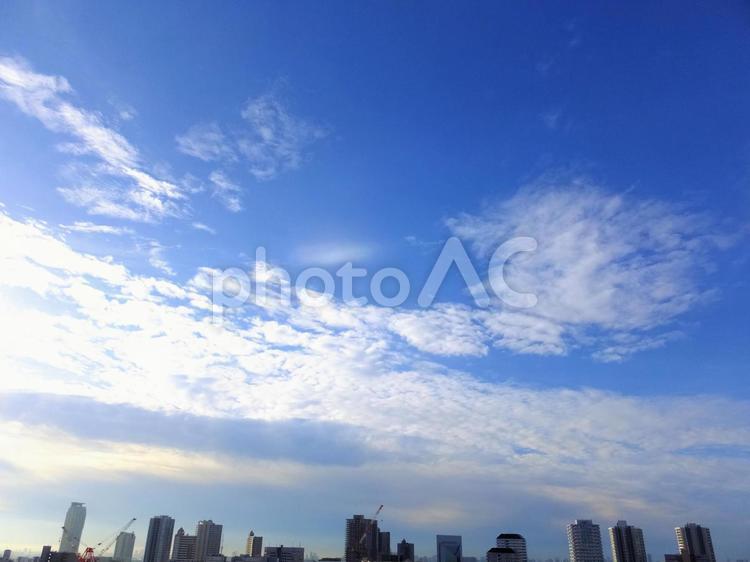 街と秋の空 秋の空,秋空,街の写真素材
