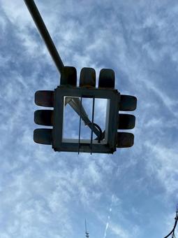 UFO型信号機 UFO型信号機 ufo型信号機,変わった信号,広島の写真素材
