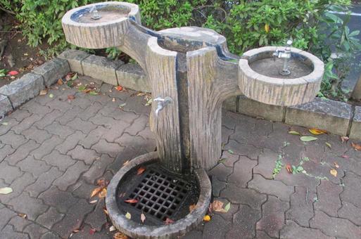 水飲み場 水飲み場,水道,屋外の写真素材